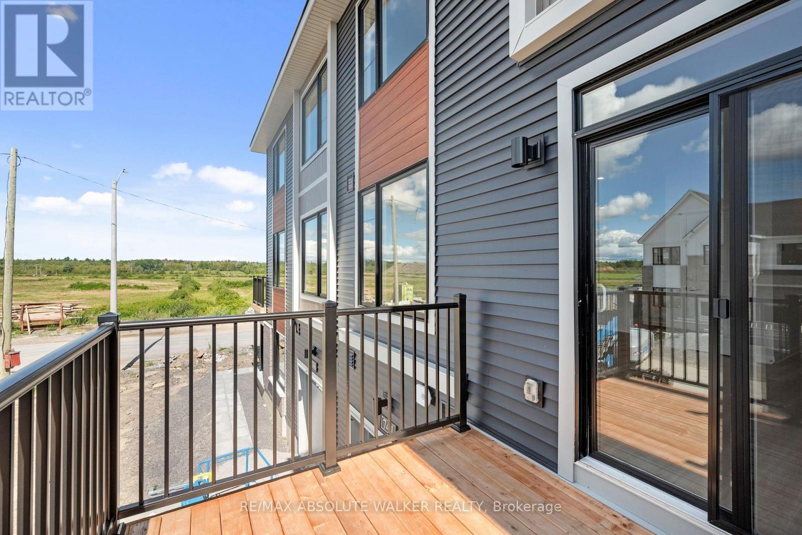 744 Harold Mathie Street, Mississippi Mills, Ontario  K0A 1A0 - Photo 15 - X13721934