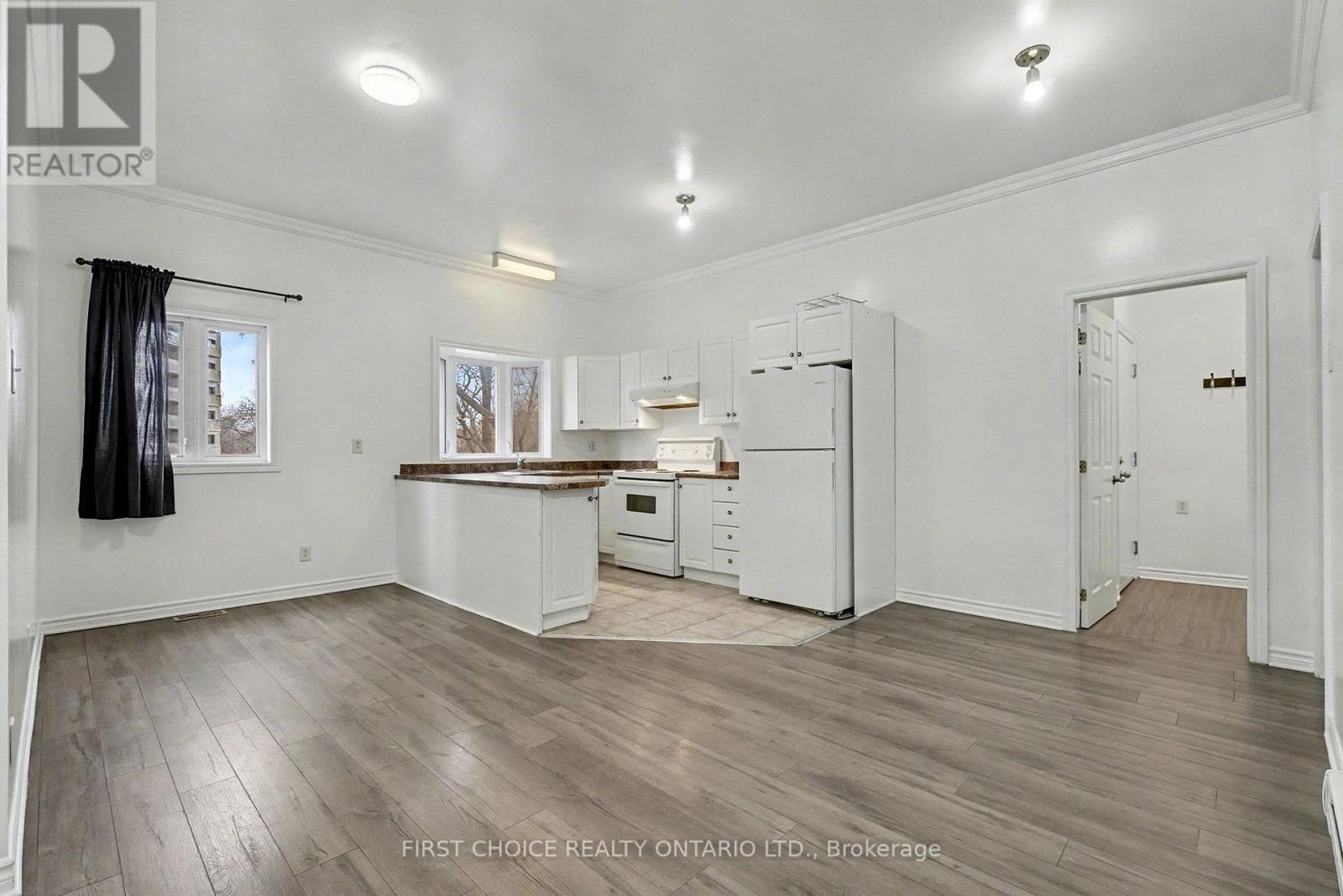 64 Genest Street, Ottawa, Ontario  K1L 7Z2 - Photo 38 - X13721962