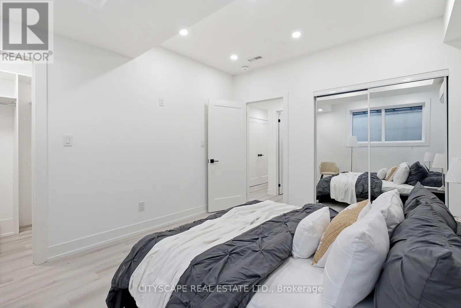 1 - Lower - 589 Oakwood Avenue, Toronto, Ontario  M6E 2X8 - Photo 22 - C13699918