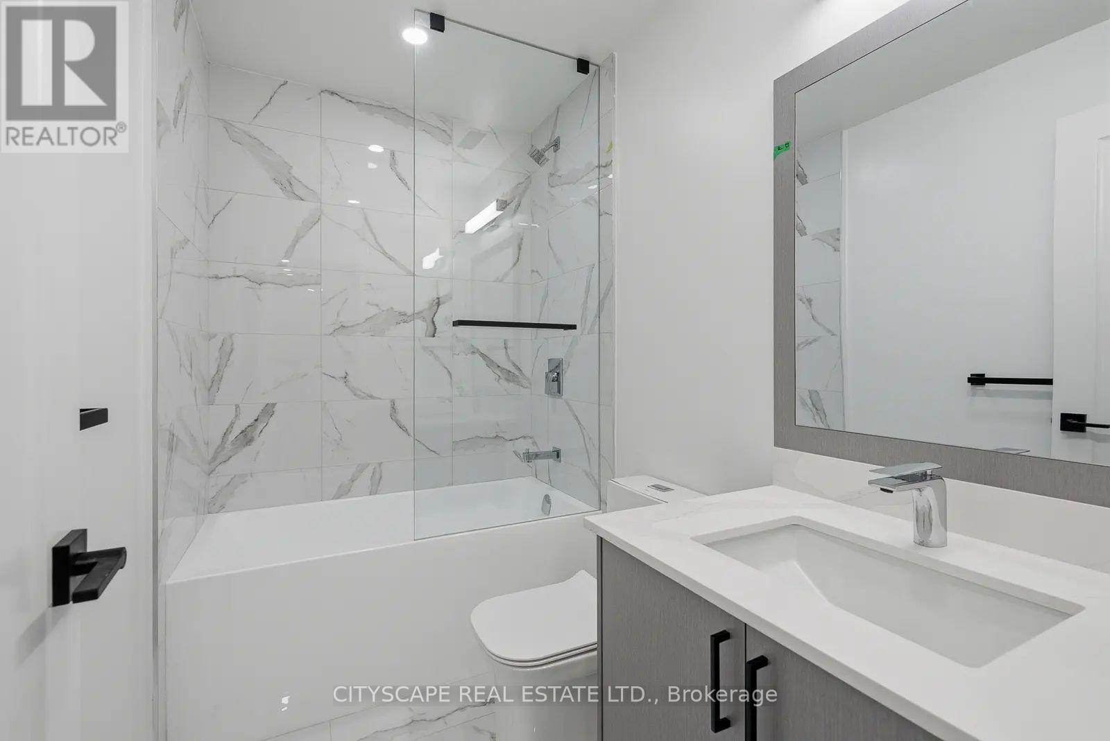 1 - Lower - 589 Oakwood Avenue, Toronto, Ontario  M6E 2X8 - Photo 27 - C13699918