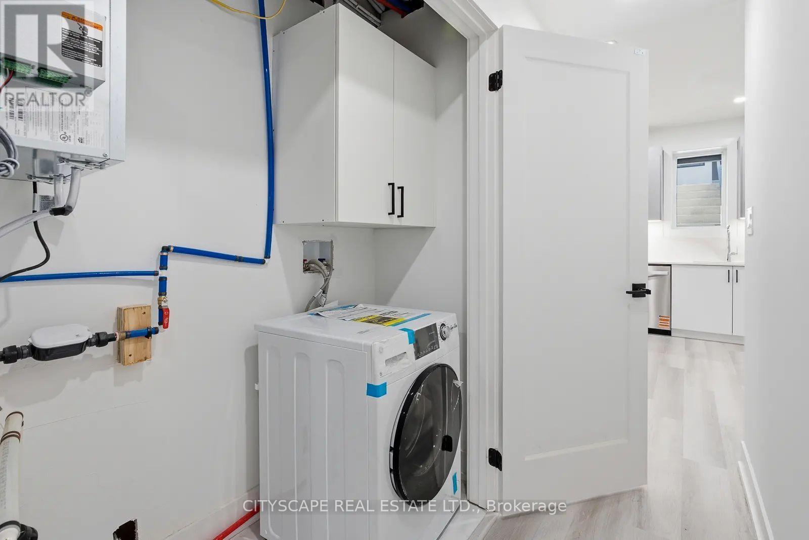 1 - Lower - 589 Oakwood Avenue, Toronto, Ontario  M6E 2X8 - Photo 30 - C13699918