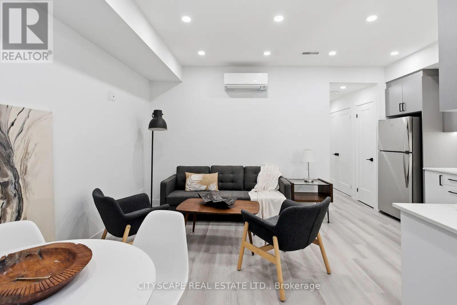 1 - Lower - 589 Oakwood Avenue, Toronto, Ontario  M6E 2X8 - Photo 6 - C13699918