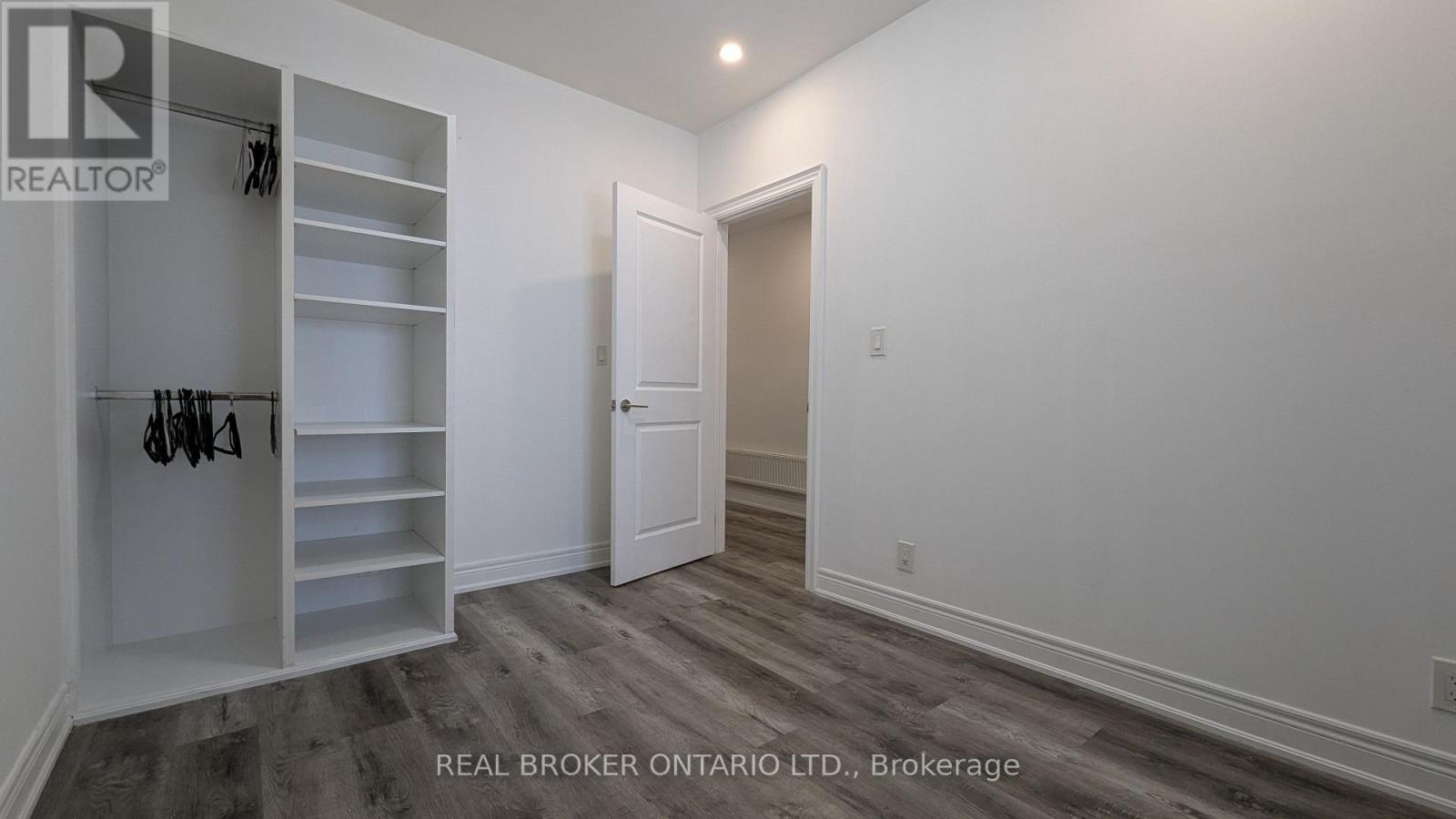 4 - 2199 Gerrard Street E, Toronto, Ontario  M4E 2C6 - Photo 6 - E13504220
