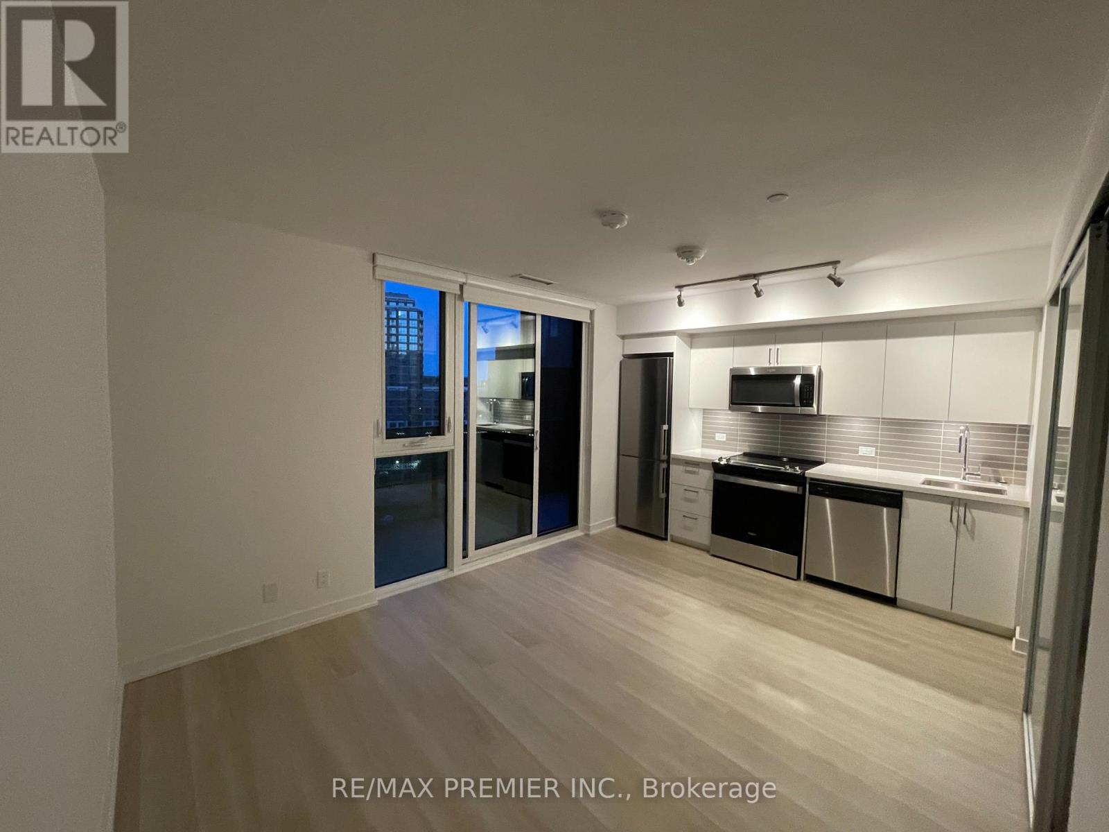 733 - 30 Tretti Way, Toronto, Ontario  M3H 0E3 - Photo 2 - C13721608