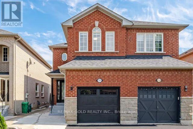 7334 Lowville Heights, Mississauga, Ontario  L5N 8L4 - Photo 2 - W13721522