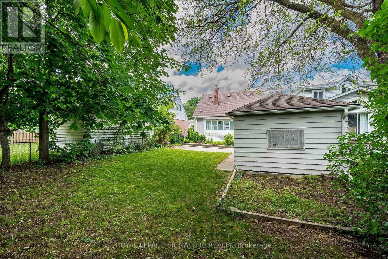 7 Putney Road, Toronto, Ontario  M8W 2K6 - Photo 33 - W13721930