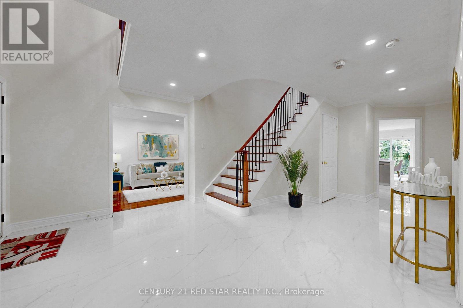 1082 Haydonbridge Court, Mississauga, Ontario  L5V 1J4 - Photo 11 - W13721948