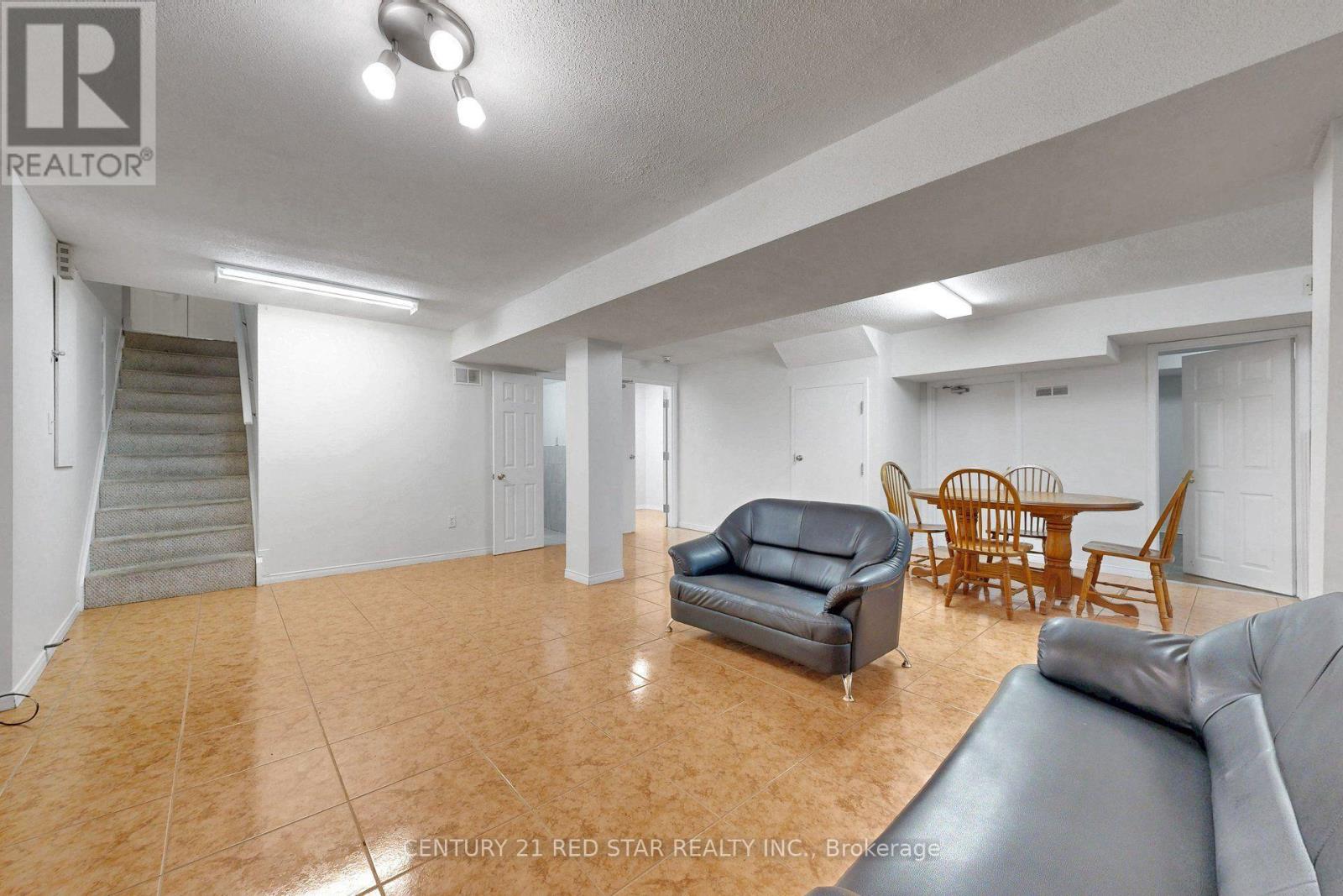 1082 Haydonbridge Court, Mississauga, Ontario  L5V 1J4 - Photo 40 - W13721948