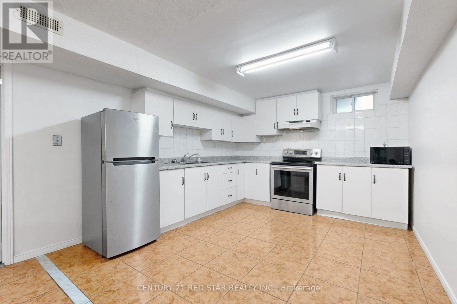 1082 Haydonbridge Court, Mississauga, Ontario  L5V 1J4 - Photo 42 - W13721948