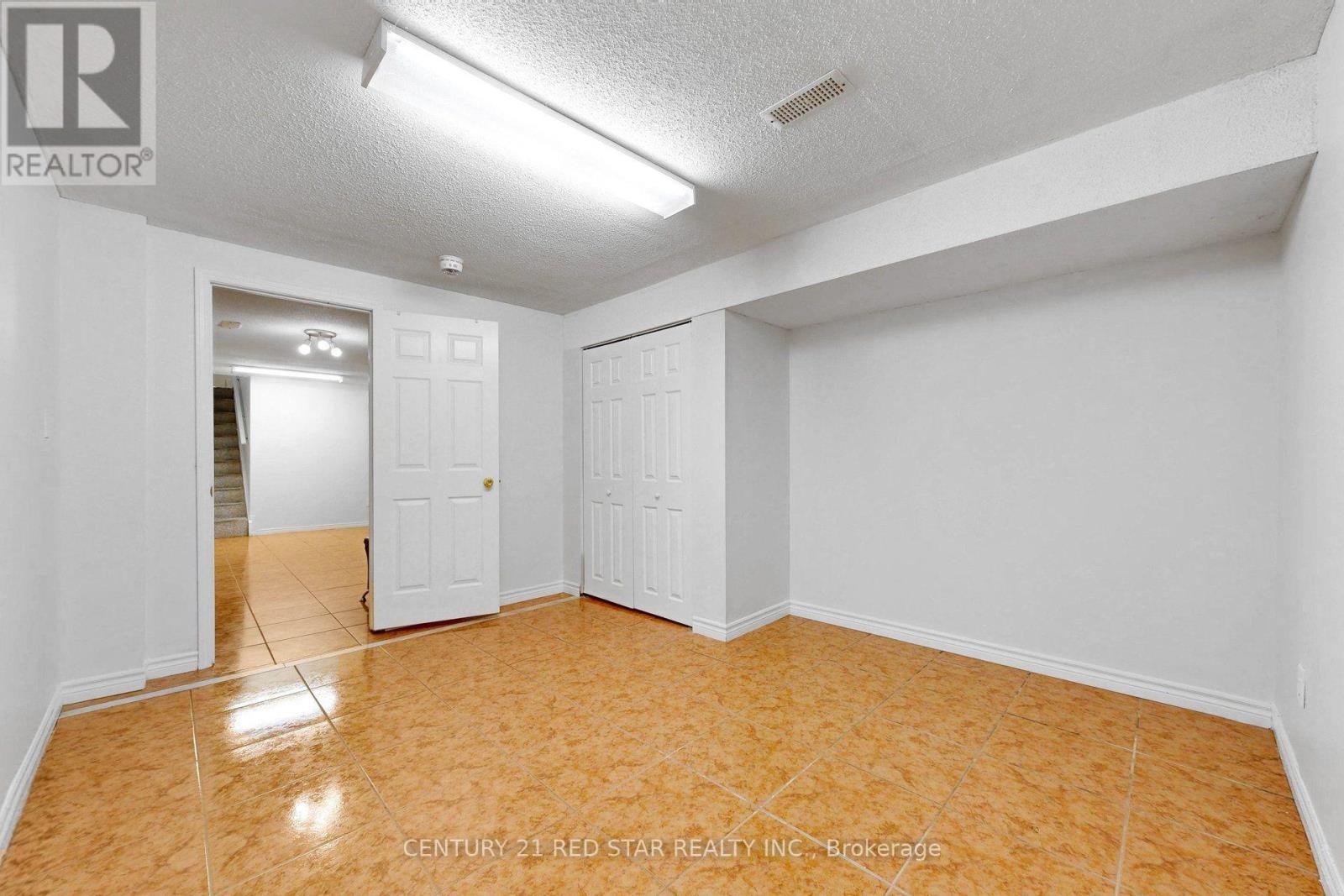1082 Haydonbridge Court, Mississauga, Ontario  L5V 1J4 - Photo 44 - W13721948