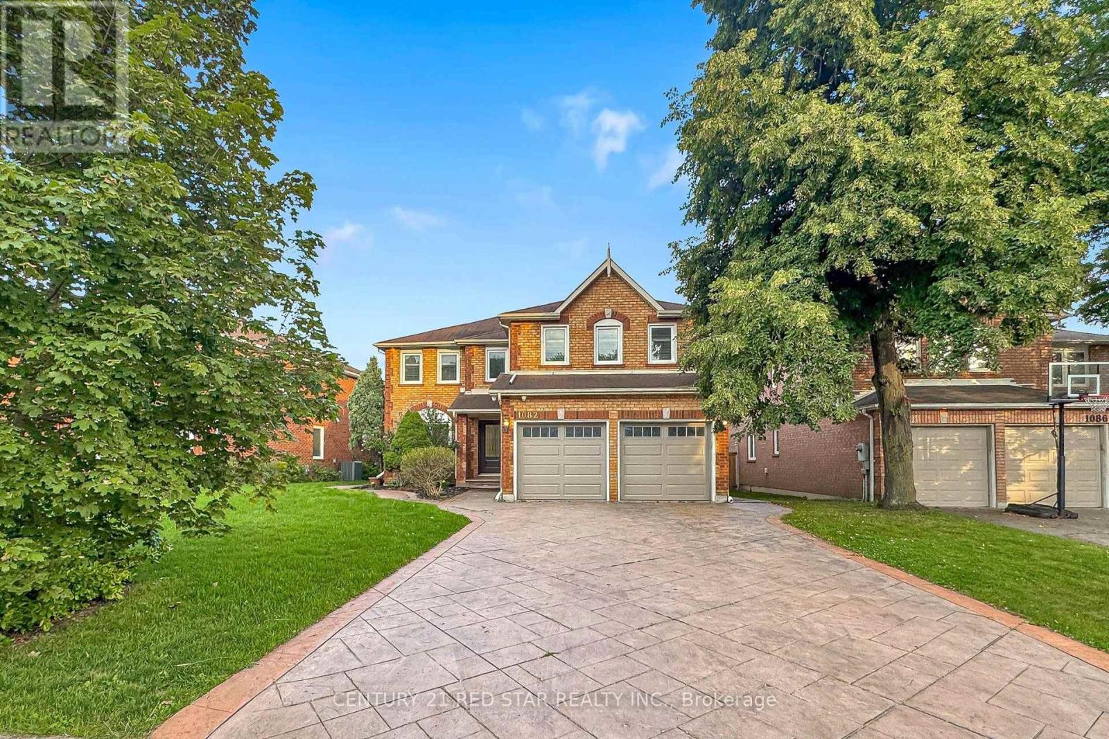 1082 Haydonbridge Court, Mississauga, Ontario  L5V 1J4 - Photo 8 - W13721948