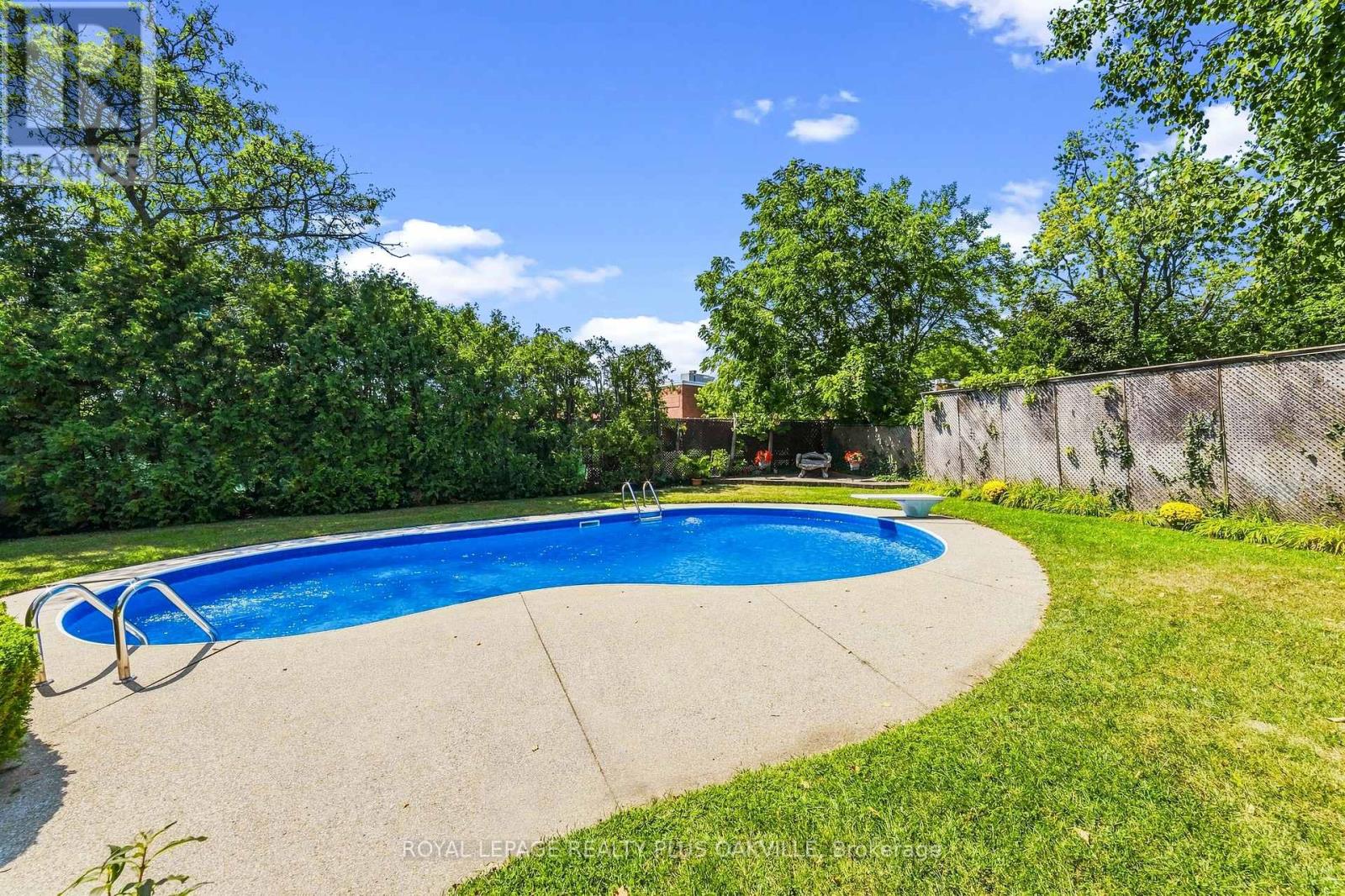244 Willowridge Court, Oakville, Ontario  L6L 5J2 - Photo 37 - W13721950