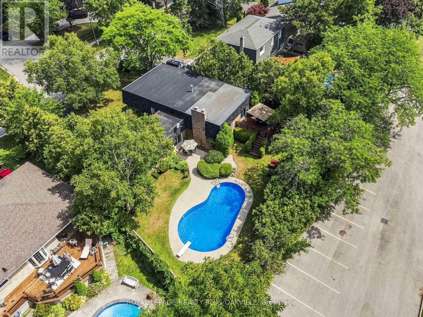 244 Willowridge Court, Oakville, Ontario  L6L 5J2 - Photo 45 - W13721950