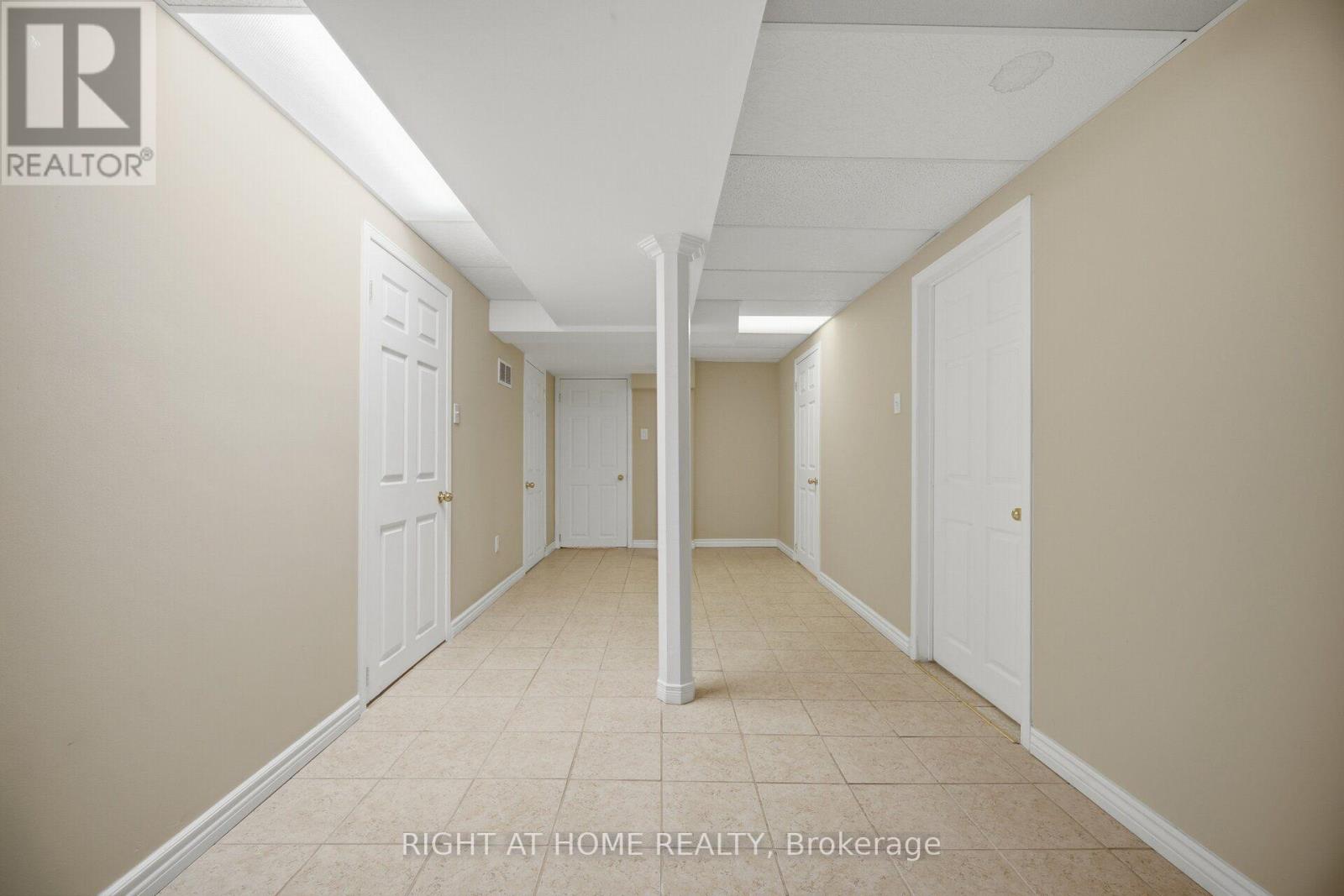 2035 Carleton Court, Burlington, Ontario  L7P 3S6 - Photo 41 - W13721966