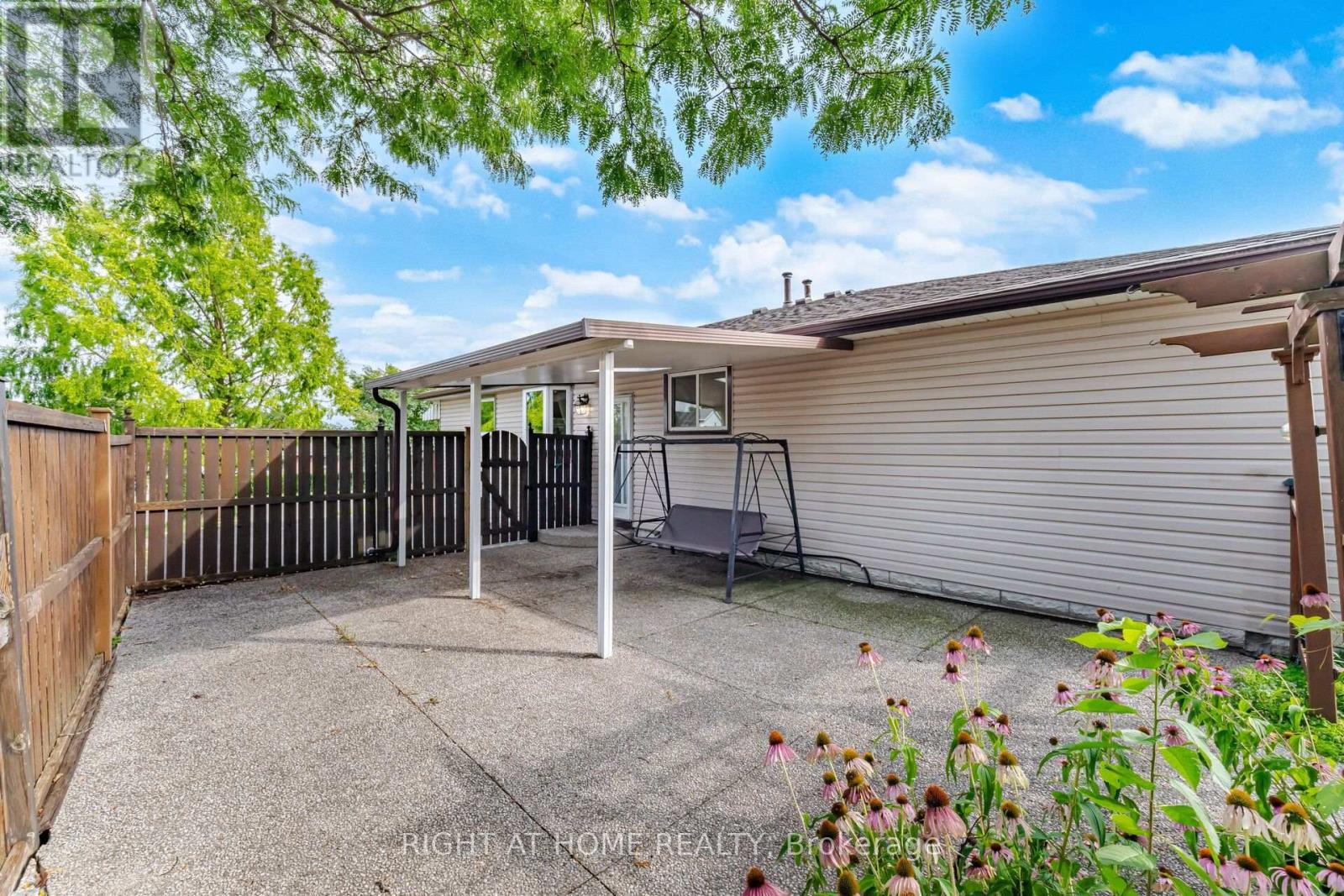 2035 Carleton Court, Burlington, Ontario  L7P 3S6 - Photo 46 - W13721966