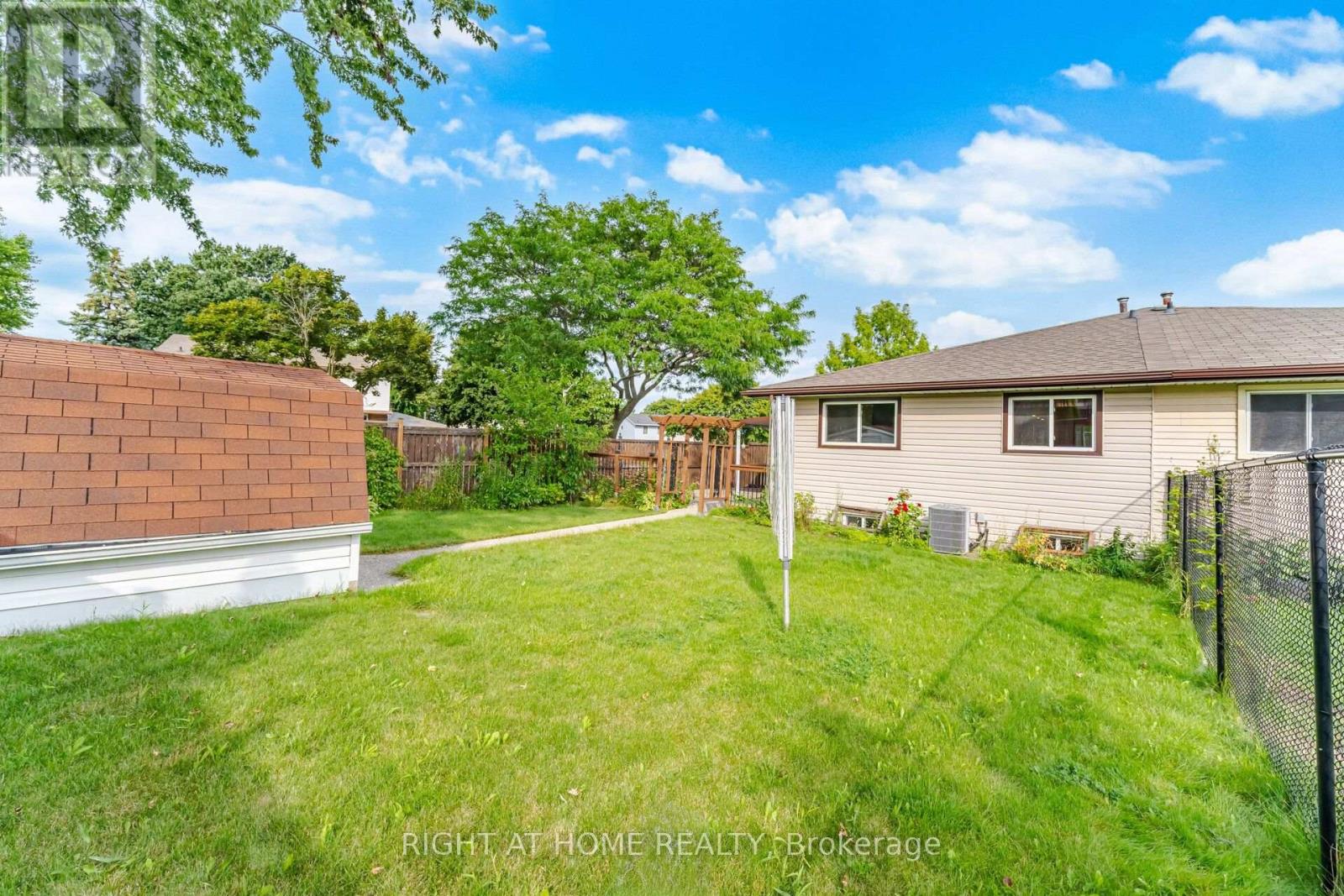 2035 Carleton Court, Burlington, Ontario  L7P 3S6 - Photo 49 - W13721966