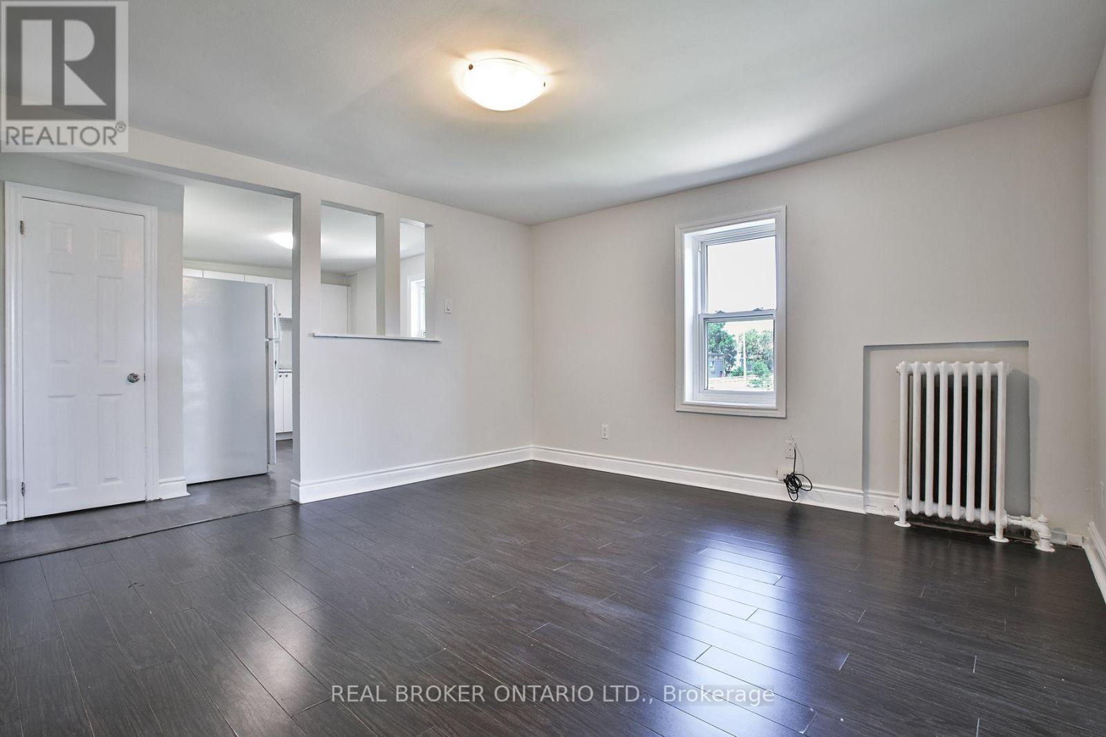252 Sixth Street, Toronto, Ontario  M8V 3A7 - Photo 2 - W13721982