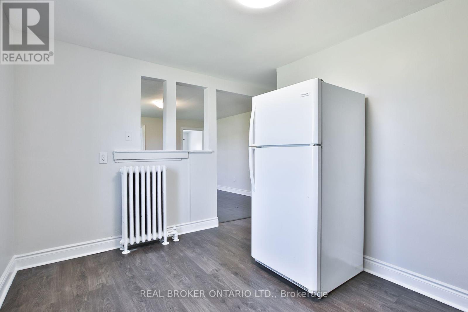 252 Sixth Street, Toronto, Ontario  M8V 3A7 - Photo 6 - W13721982