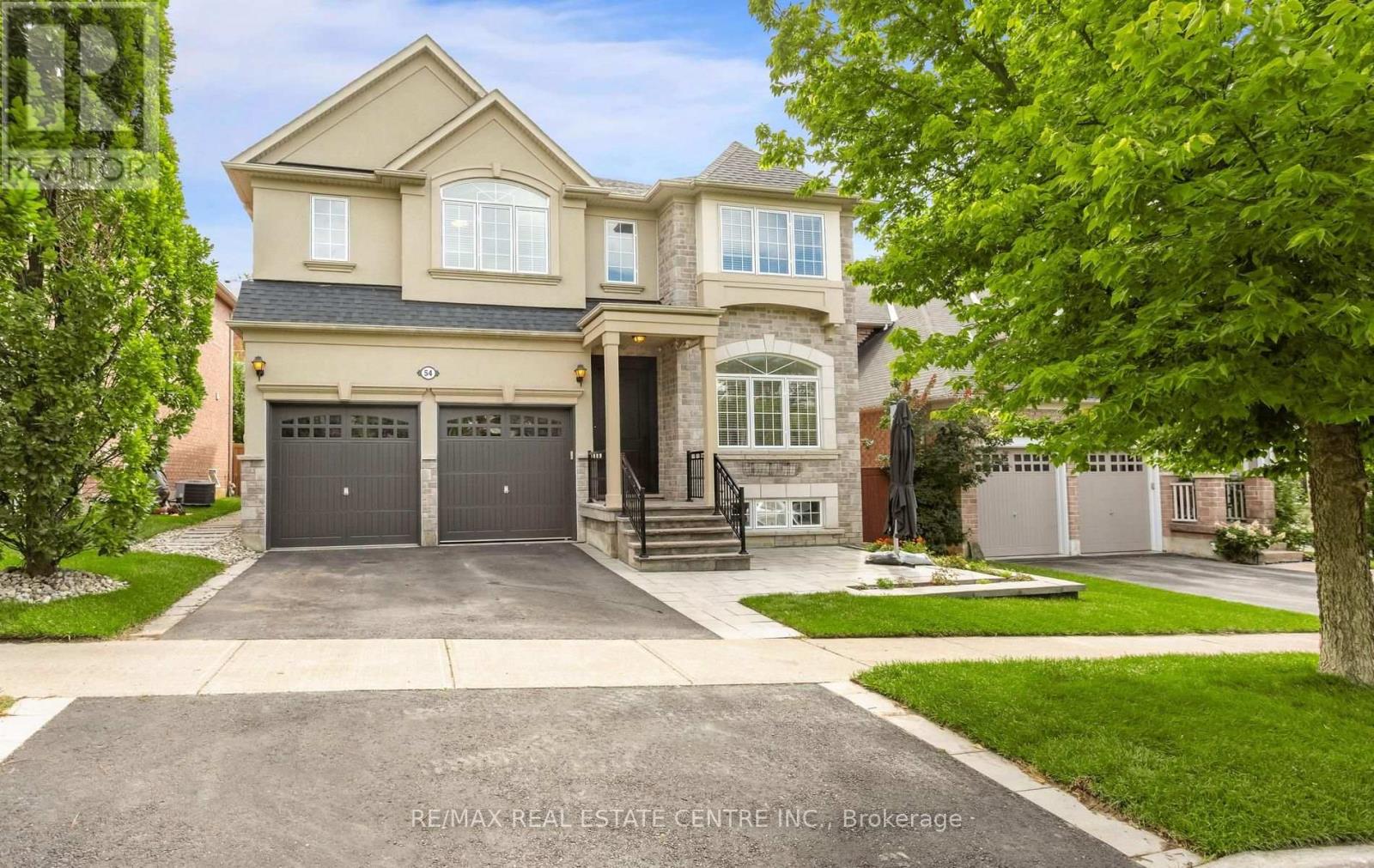 54 APPLE BLOSSOM CRESCENT, Halton Hills, Ontario