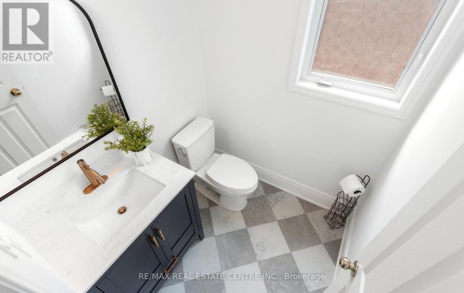 54 Apple Blossom Crescent, Halton Hills, Ontario  L7G 6L5 - Photo 27 - W13721986