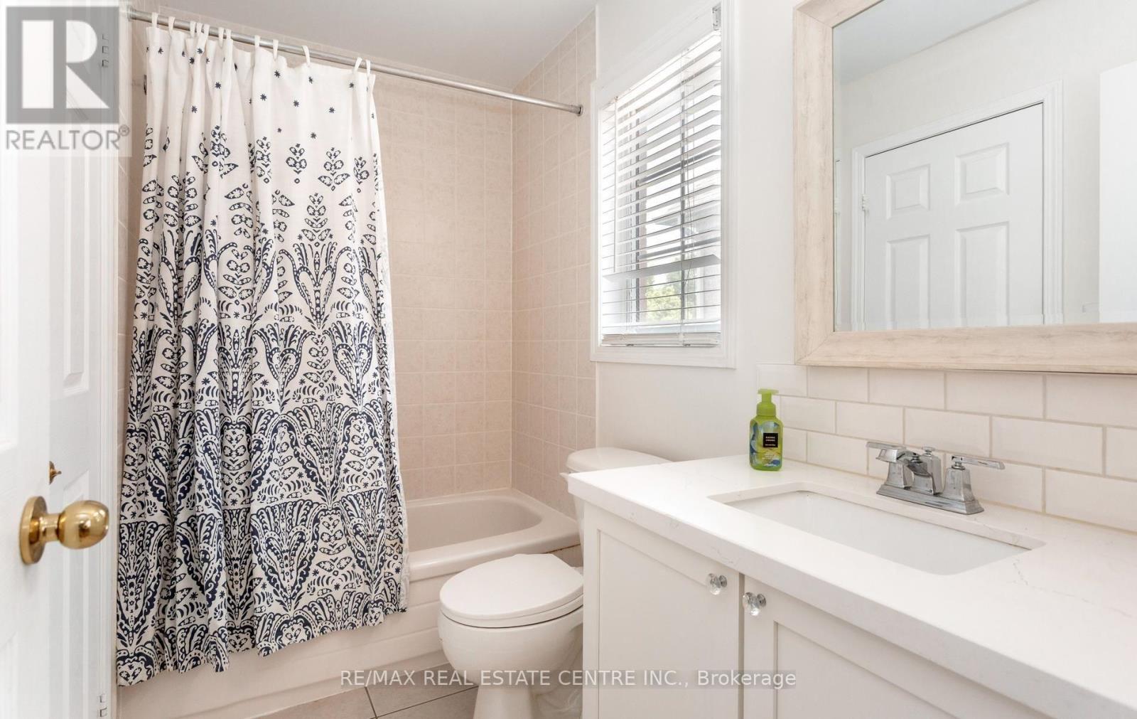 54 Apple Blossom Crescent, Halton Hills, Ontario  L7G 6L5 - Photo 40 - W13721986