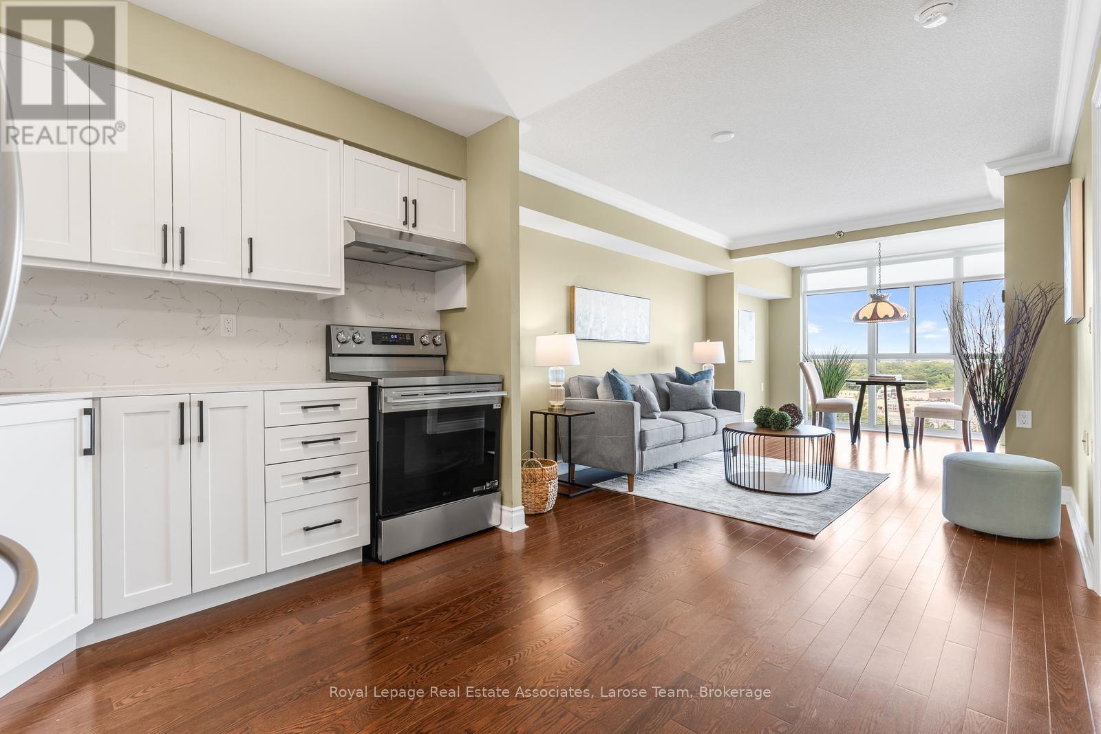 1607 - 3 Marine Parade Drive, Toronto, Ontario  M8V 3Z5 - Photo 2 - W13722020