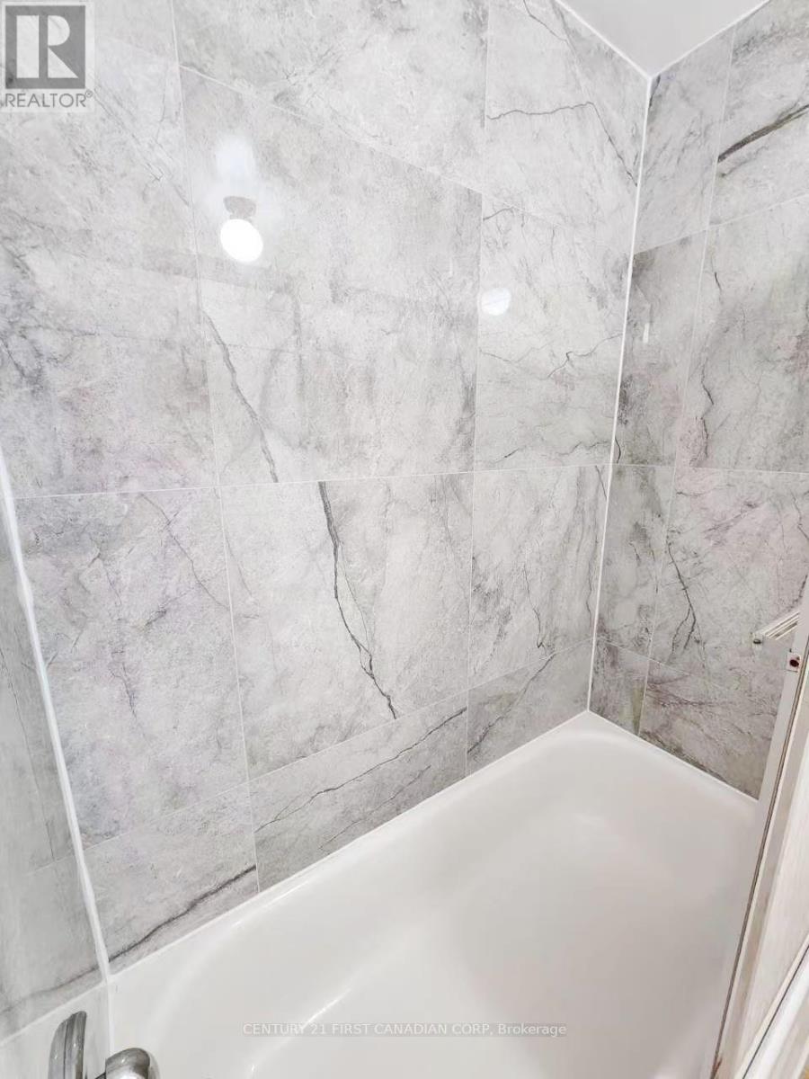 Upper Level - 711 Algoma Avenue, London North, Ontario  N5X 1W4 - Photo 20 - X13721866