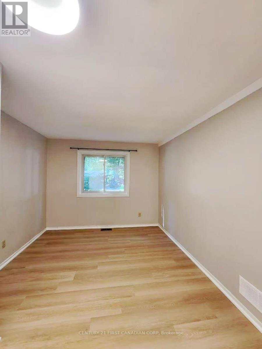 Upper Level - 711 Algoma Avenue, London North, Ontario  N5X 1W4 - Photo 16 - X13721866