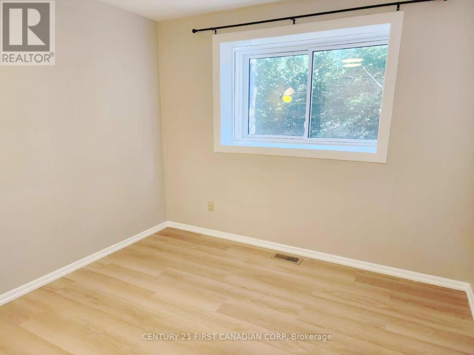 Upper Level - 711 Algoma Avenue, London North, Ontario  N5X 1W4 - Photo 13 - X13721866