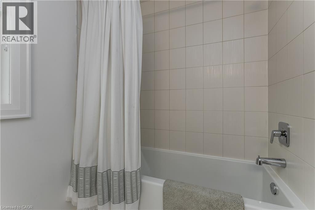 2071 Ghent Avenue Unit# 3, Burlington, Ontario  L7R 1Y4 - Photo 33 - 40858920