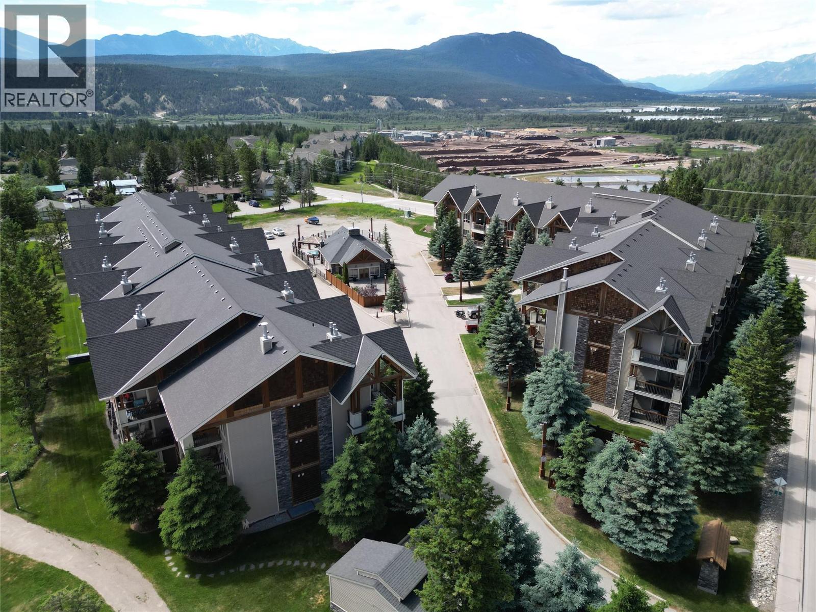 7495 Columbia Avenue Unit# 1106, Radium Hot Springs, British Columbia  V0A 1M0 - Photo 3 - 10392392
