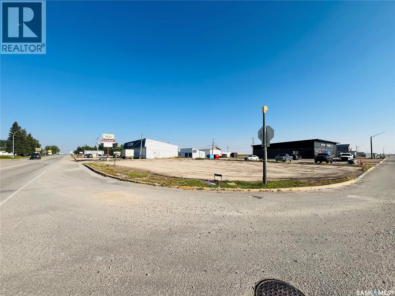 904 Park Avenue, Moosomin, Saskatchewan S0G 3N0 - Photo 2 - SK044917
