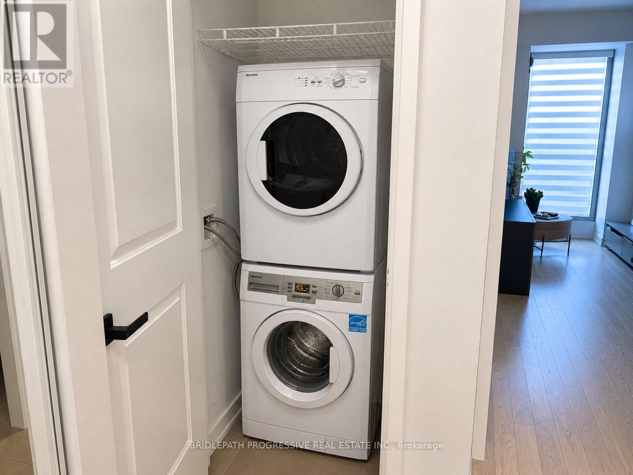 1211 - 9205 Yonge Street, Richmond Hill, Ontario  L4C 1V5 - Photo 4 - N13495258