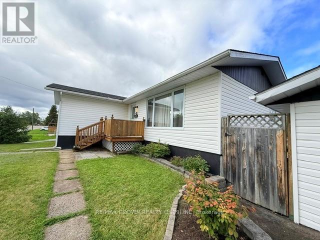 32 Winnipeg Street, Kapuskasing, Ontario  P5N 1Z3 - Photo 5 - T13722208