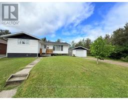 32 WINNIPEG STREET, Kapuskasing, Ontario