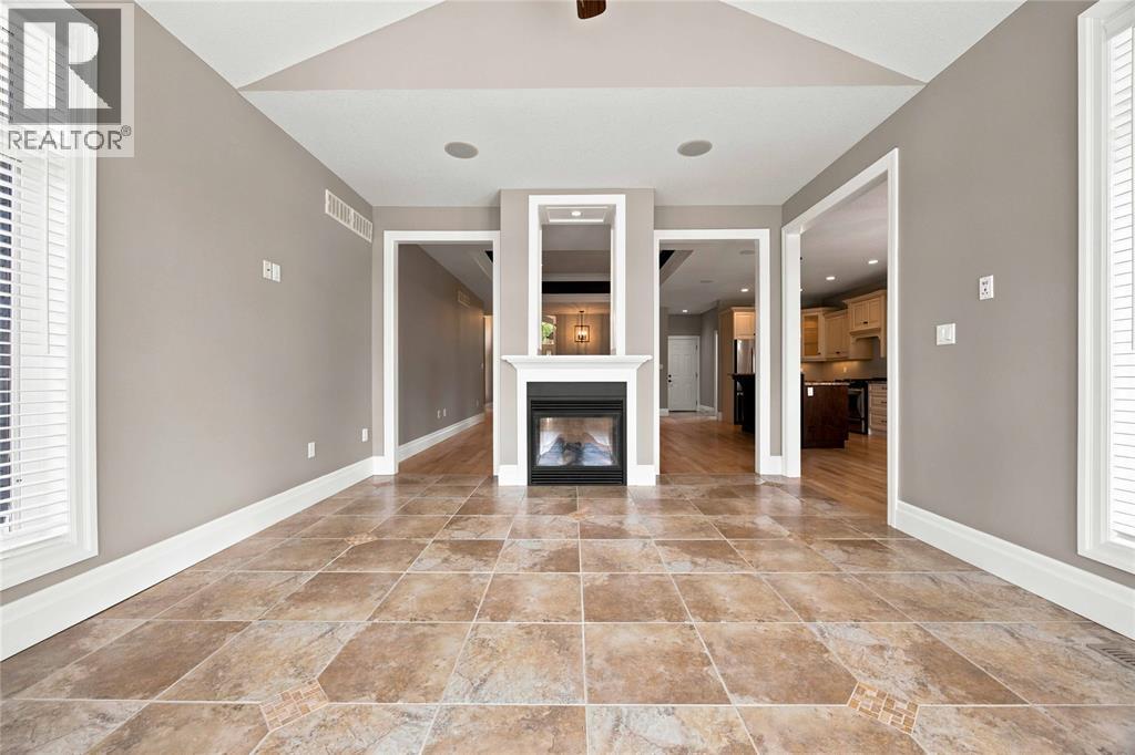1017 Mike Weir Drive Unit# 54, Sarnia, Ontario  N0N 1C0 - Photo 17 - 26020903