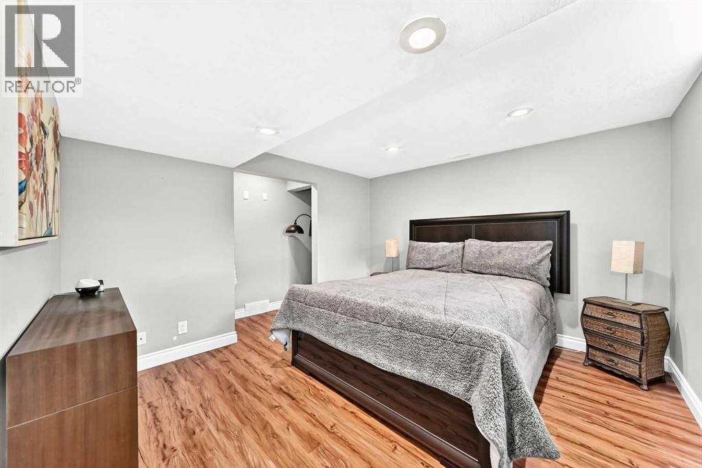 204 Midridge Crescent SE, Calgary, Alberta  T2X 1C6 - Photo 28 - A2340828