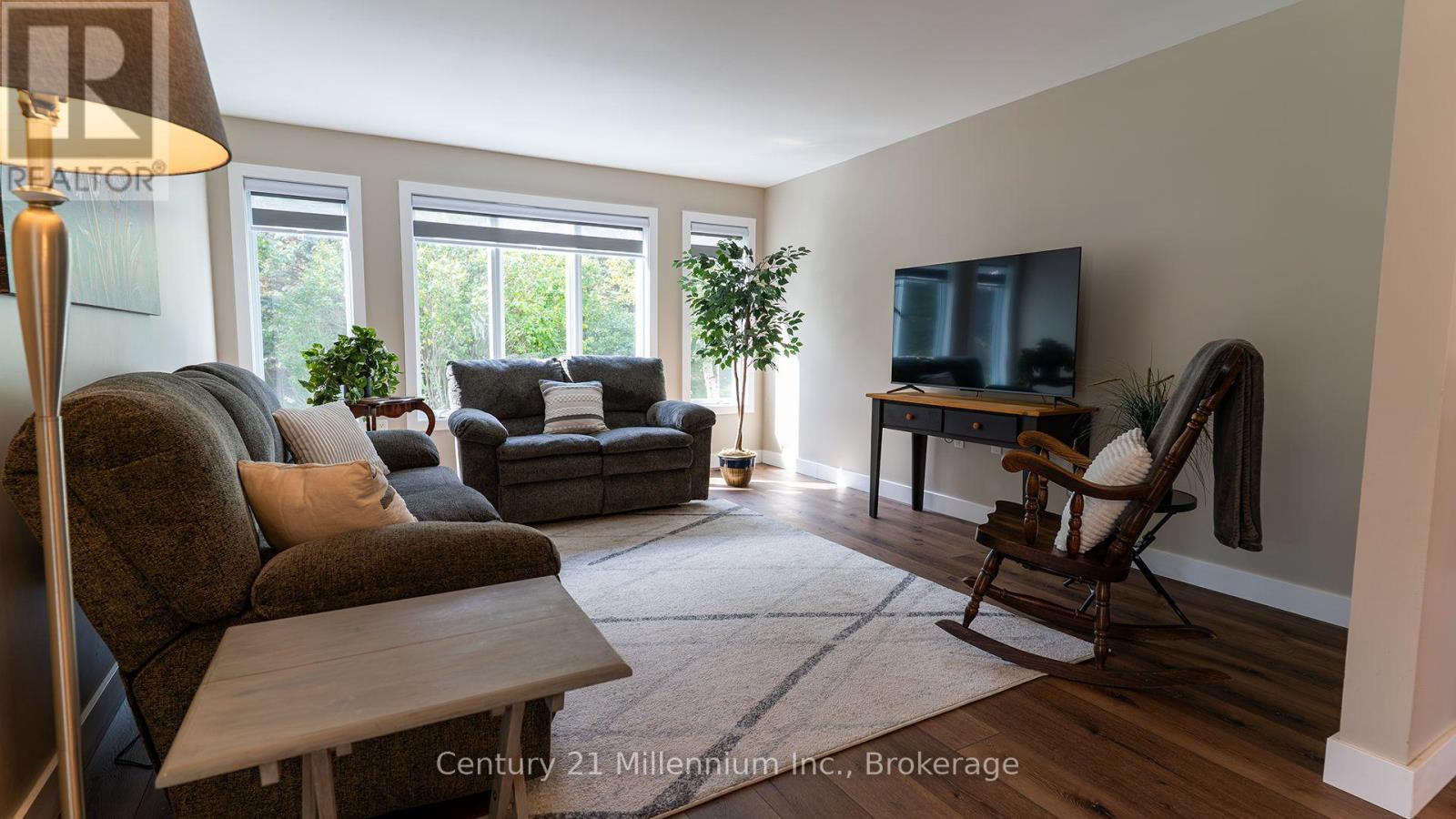 12 Illinois Crescent, Wasaga Beach, Ontario  L9Z 3A8 - Photo 19 - S13722168