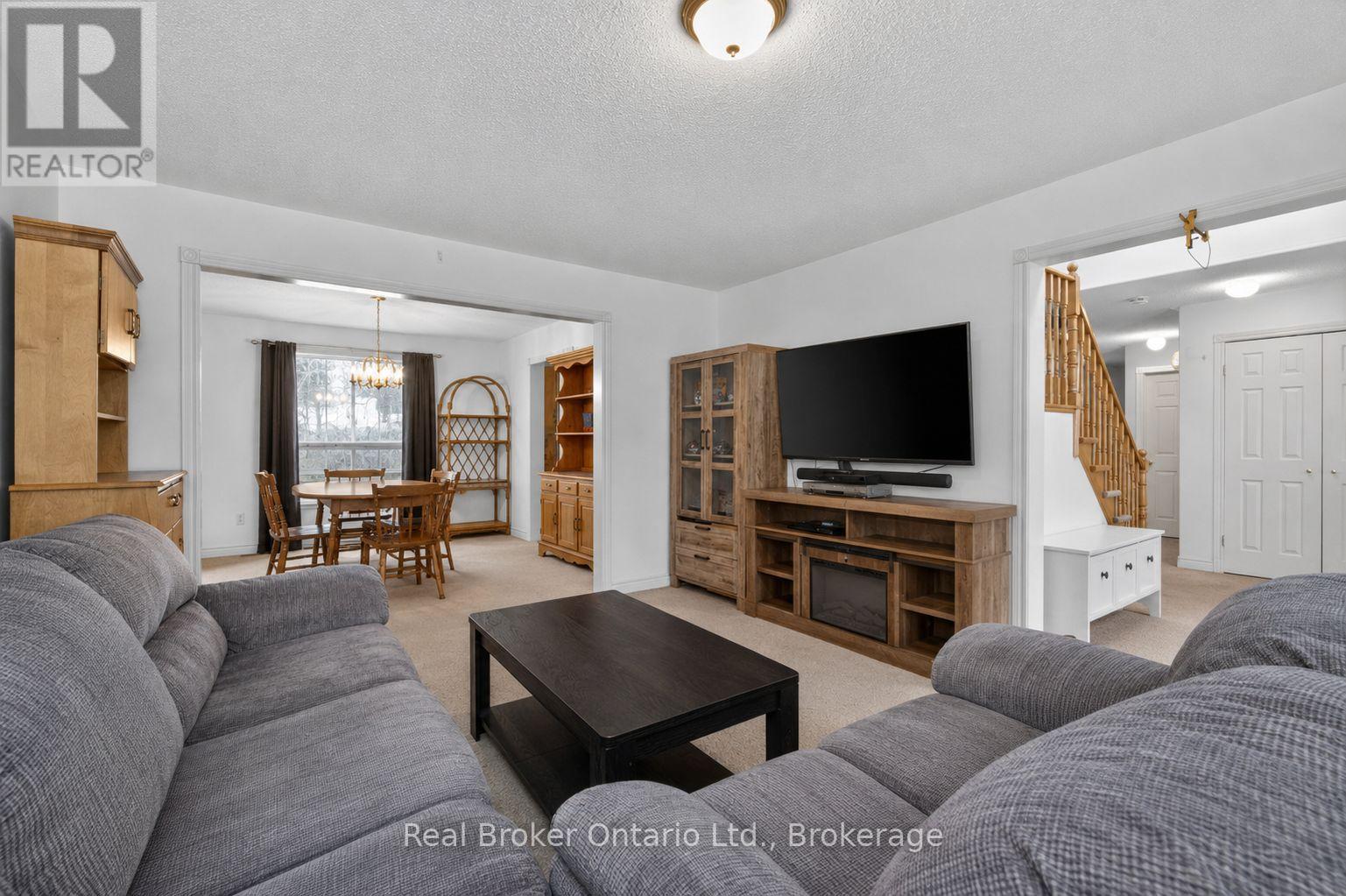 11 Campbell Court, Springwater, Ontario  L0L 1V0 - Photo 2 - S13722350