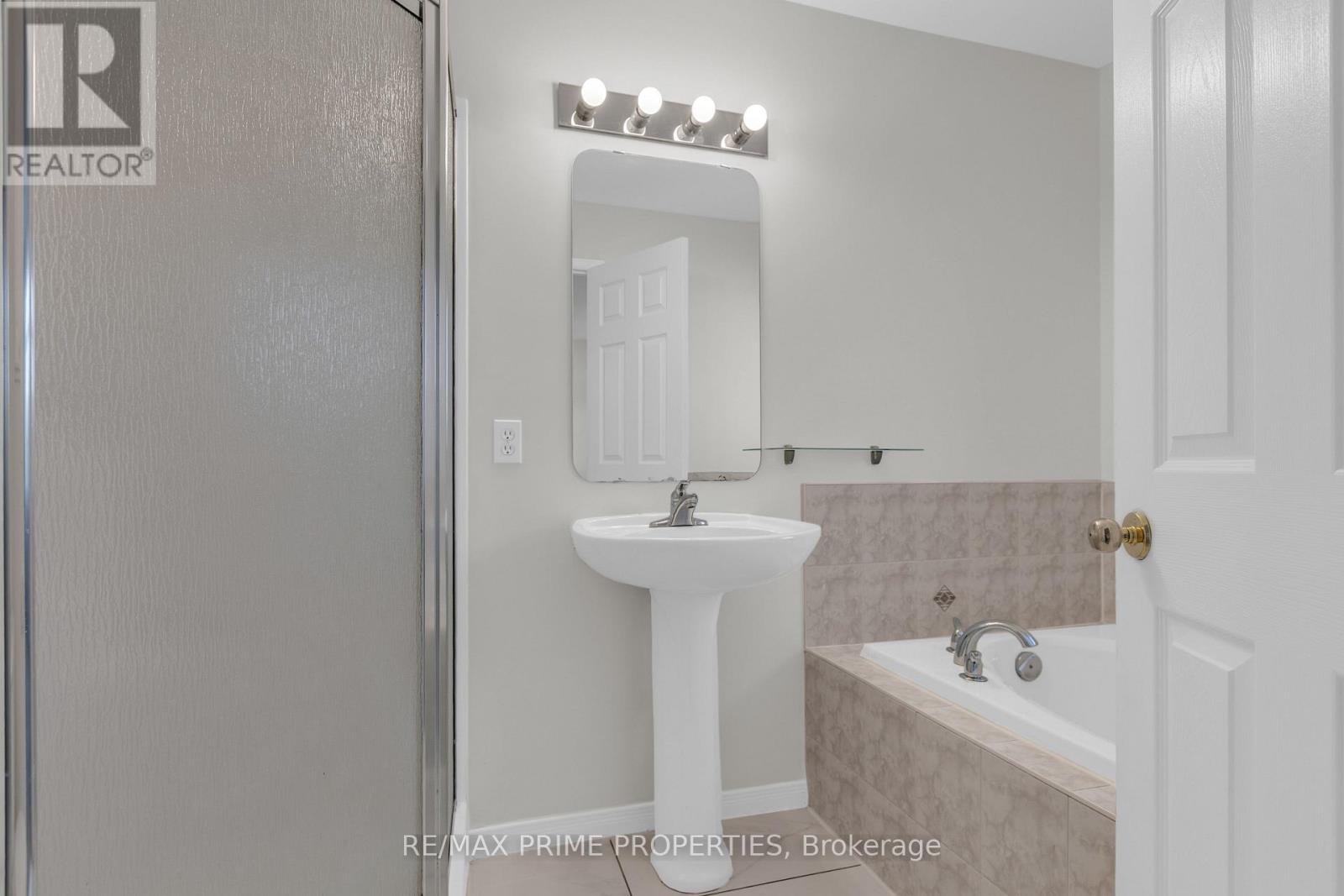 246 Duntroon Circle, Ottawa, Ontario  K1T 4C6 - Photo 26 - X13545608