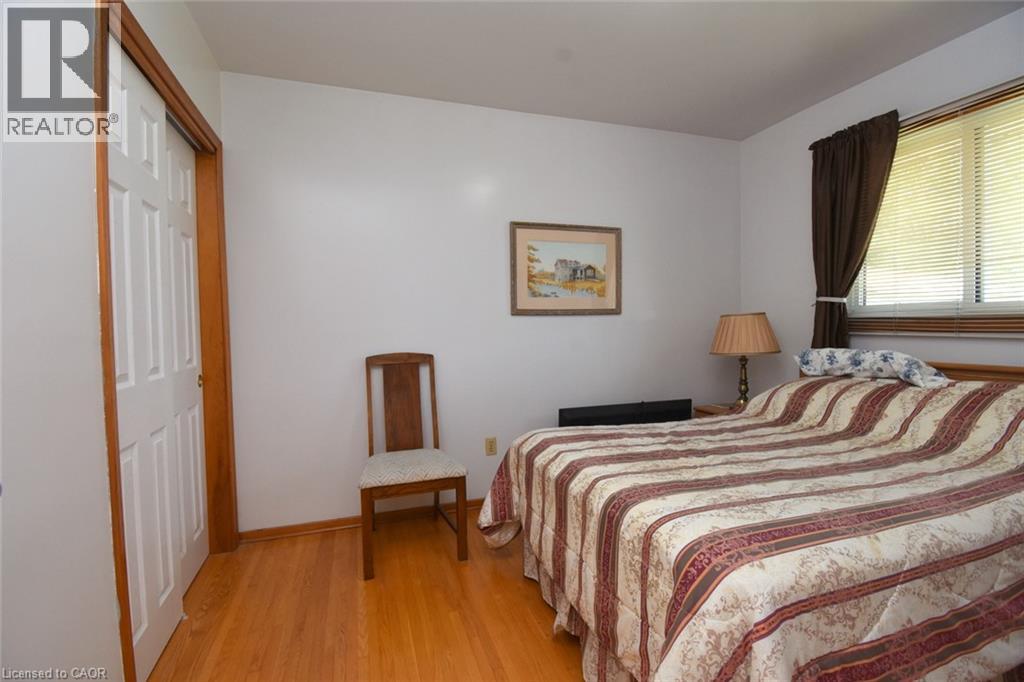 98 Kennedy Avenue, Hamilton, Ontario  L9B 1C7 - Photo 17 - 40858476