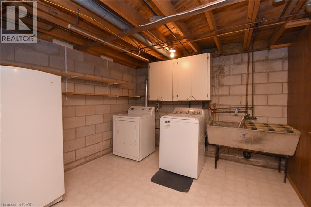 98 Kennedy Avenue, Hamilton, Ontario  L9B 1C7 - Photo 26 - 40858476
