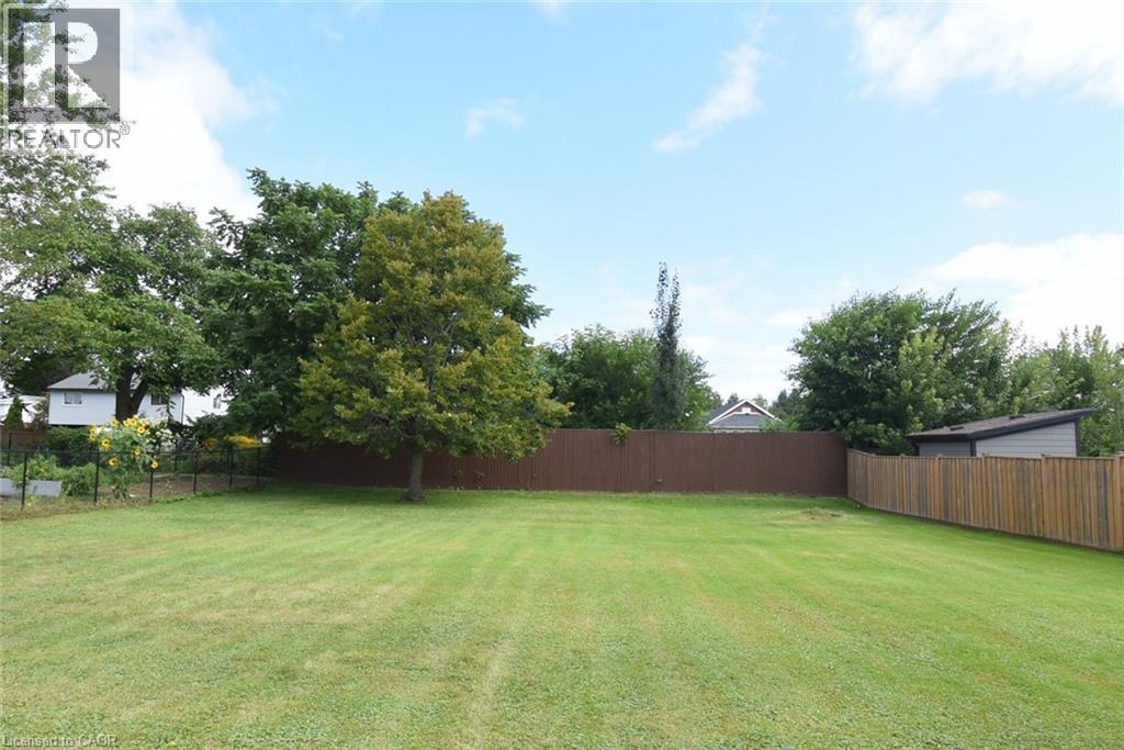 98 Kennedy Avenue, Hamilton, Ontario  L9B 1C7 - Photo 31 - 40858476
