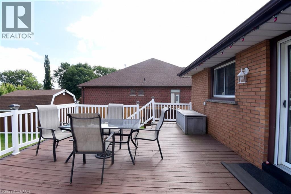 98 Kennedy Avenue, Hamilton, Ontario  L9B 1C7 - Photo 34 - 40858476