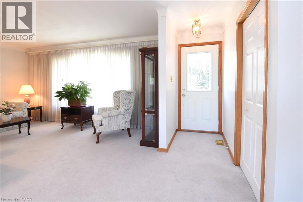 98 Kennedy Avenue, Hamilton, Ontario  L9B 1C7 - Photo 6 - 40858476