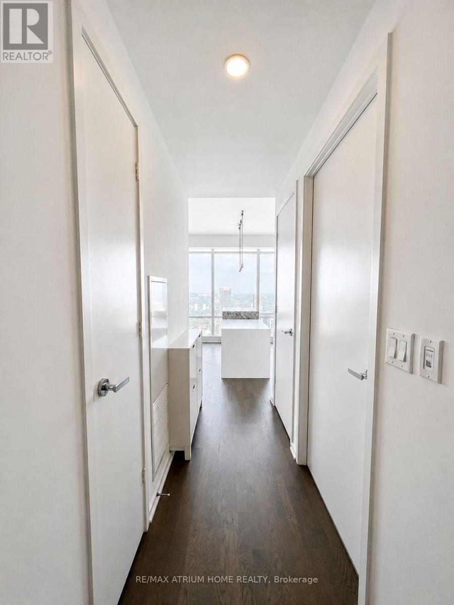 5403 - 1 Bloor Street E, Toronto, Ontario  M4W 0A8 - Photo 2 - C13722116