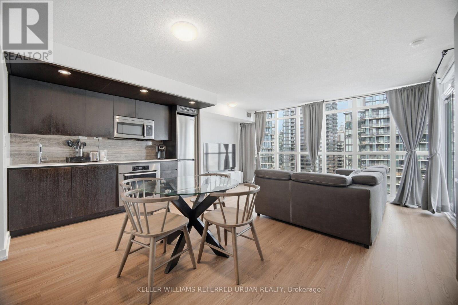 1707 - 10 Capreol Court, Toronto, Ontario  M5V 4B3 - Photo 2 - C13722130