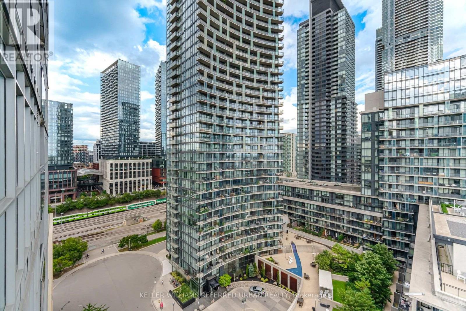 1707 - 10 Capreol Court, Toronto, Ontario  M5V 4B3 - Photo 23 - C13722130