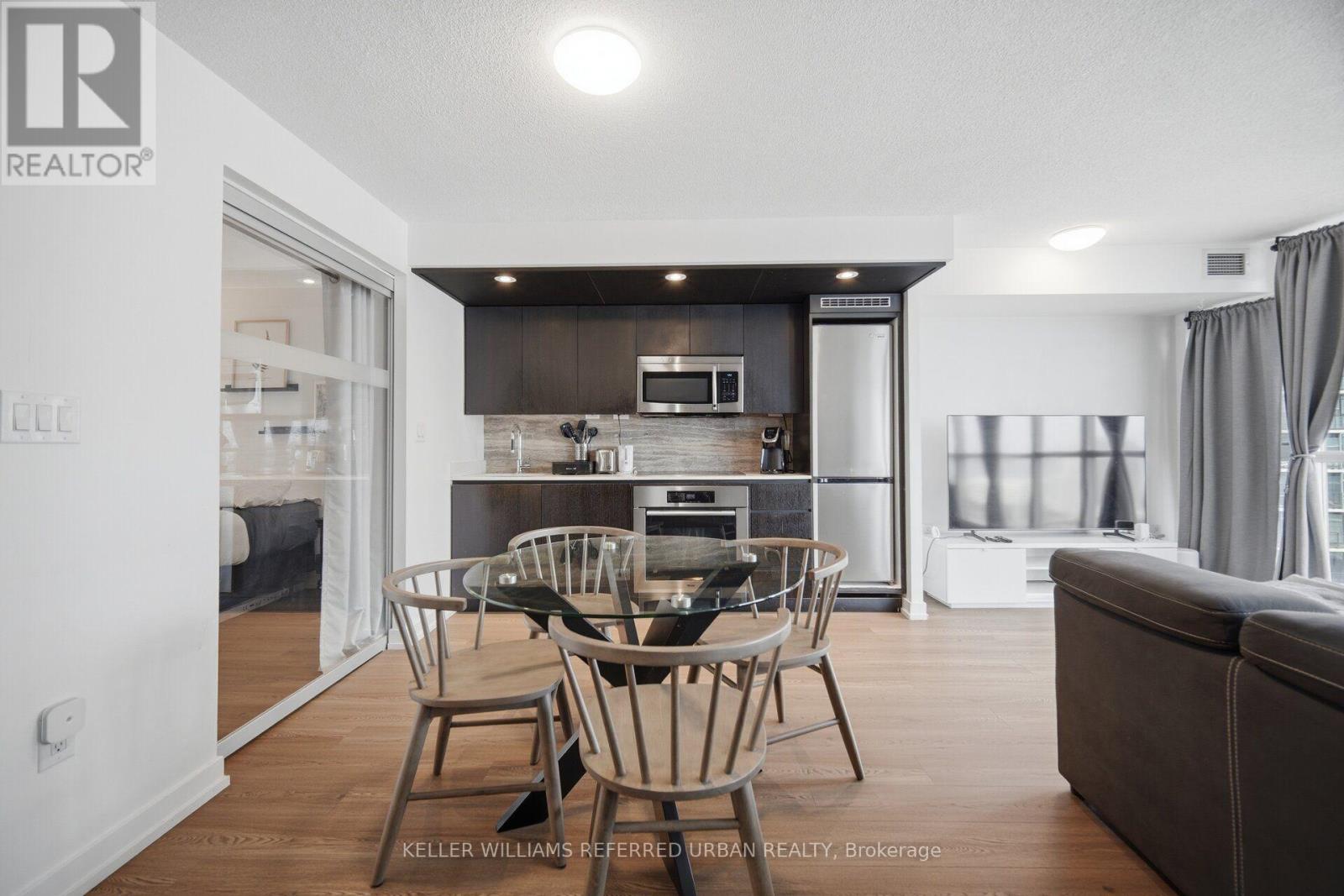 1707 - 10 Capreol Court, Toronto, Ontario  M5V 4B3 - Photo 3 - C13722130