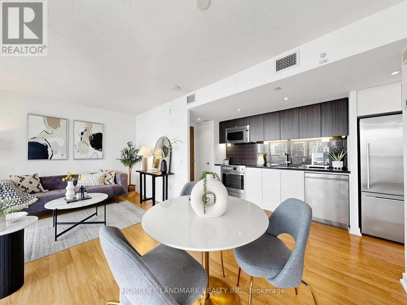 2215 - 75 QUEENS WHARF ROAD, Toronto, Ontario